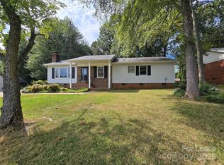 21203 Pine Ridge Dr, Cornelius, NC 28031