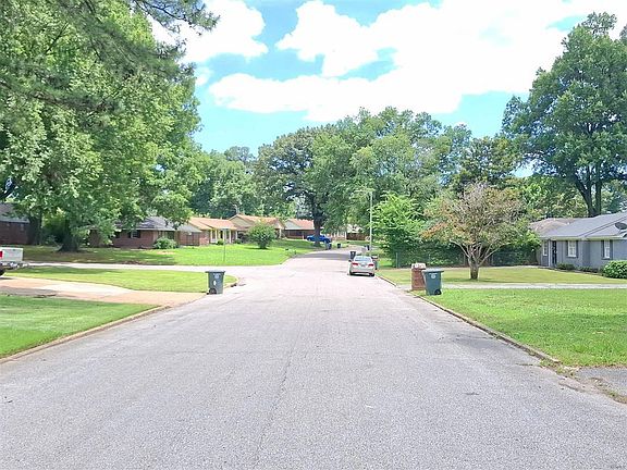 5th image of 5039 Childs Dr