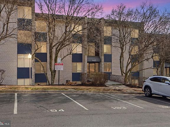 3rd image of 14427 Parkvale Rd APT 7