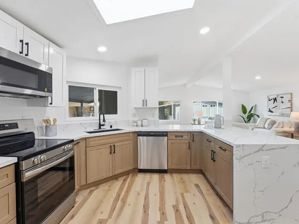 8975 Lawrence Welk Dr Space 446, Escondido, CA 92026