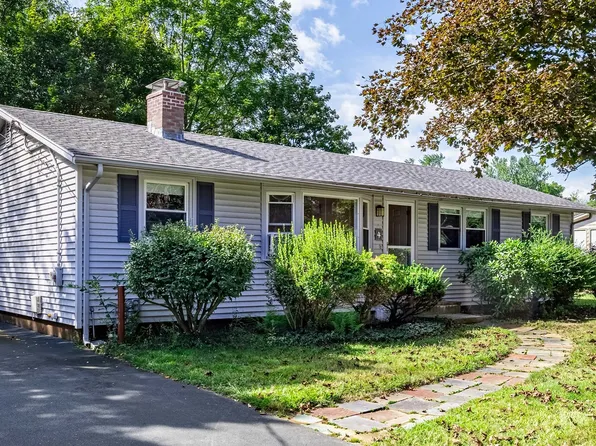 4 Virginia Rd, Medway, MA 02053