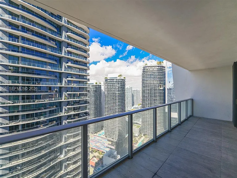 1010 Brickell Ave #4607 — Photo 5