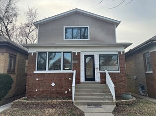 1220 Wisconsin Ave, Berwyn, IL 60402
