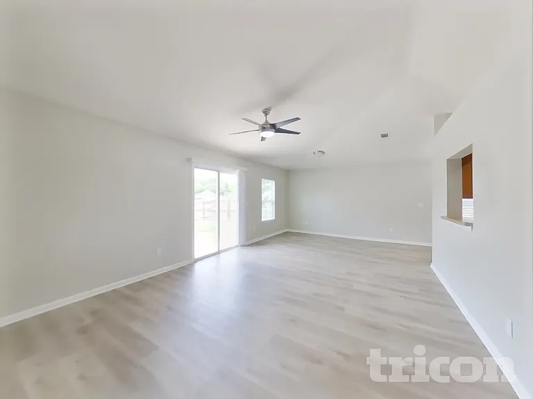 12360 Anarania Dr — Photo 3