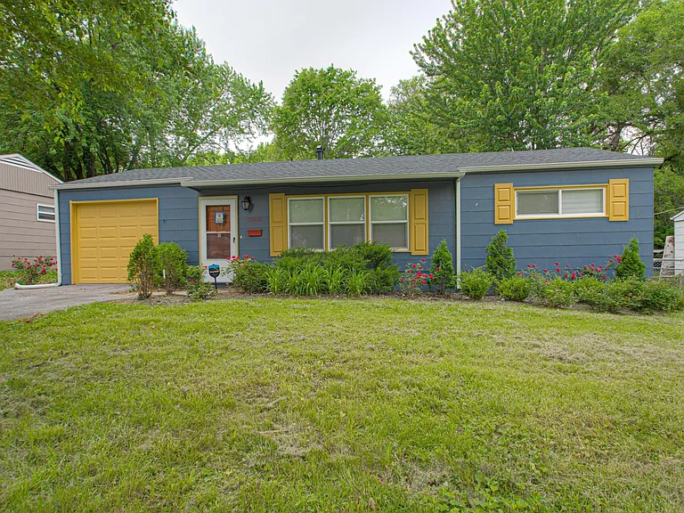 10810 Ewing Ave — Photo 20