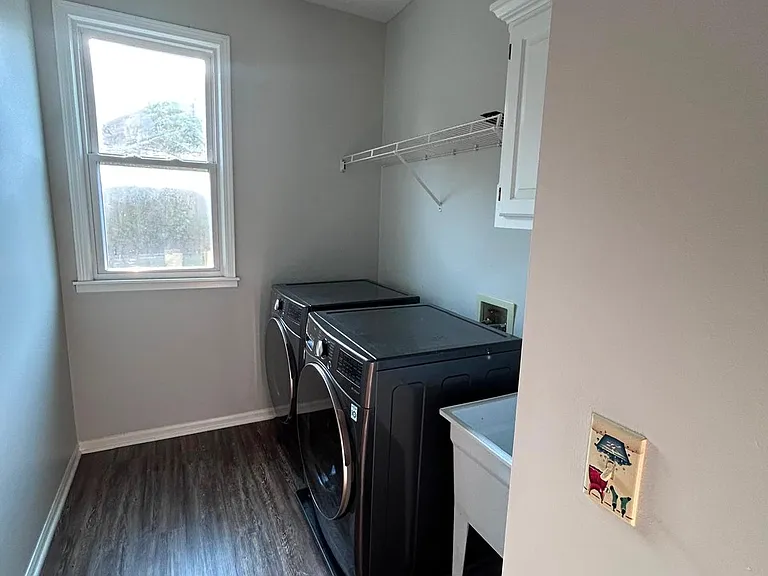 15317 Lowell Ave — Photo 20