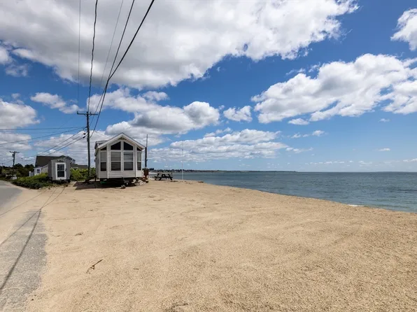 238 238/242 E Beach Rd, Westport, MA 02790