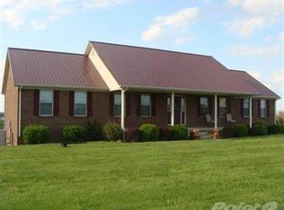 233 Twin Lakes Rd, Lancaster, KY 40444