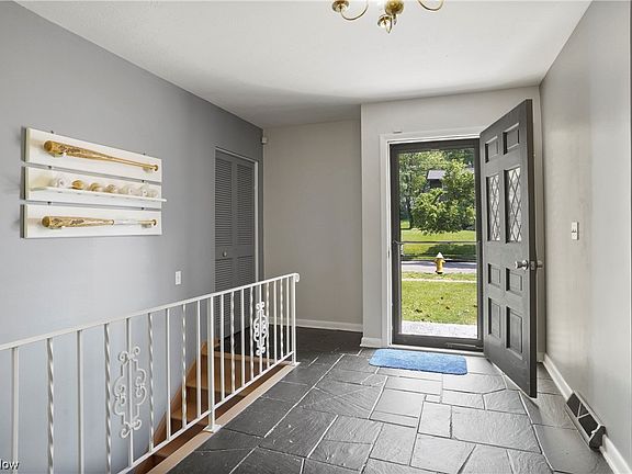 3rd image of 1203 Romayne Dr