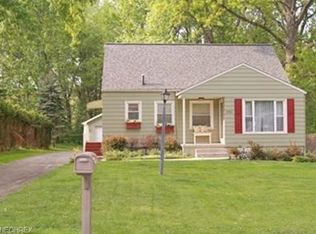 1951 Liberty Rd, Stow, OH 44224