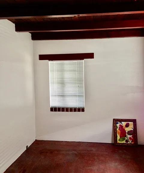 237 E Delano St — Photo 10