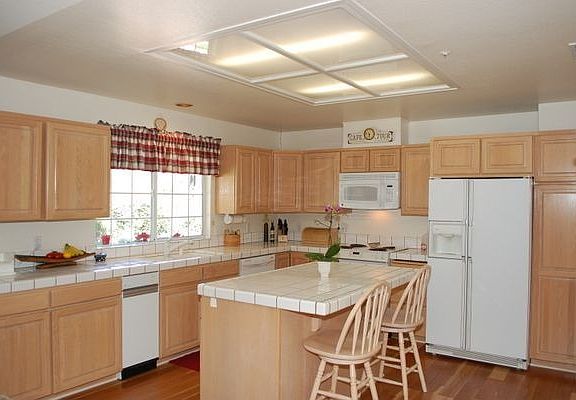 Clean and crisp kitchen