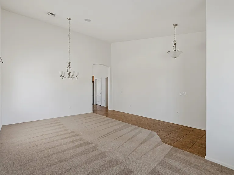 677 W Pizzicato Ln — Photo 9