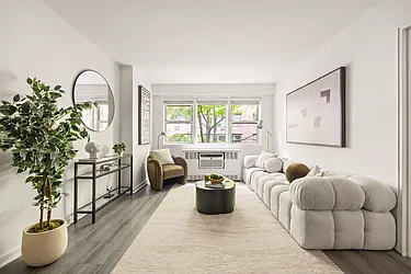 245 East 35th Street, #3A
