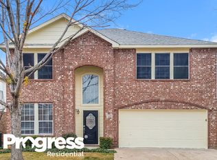 1225 Pine Ridge Rd, Roanoke, TX 76262