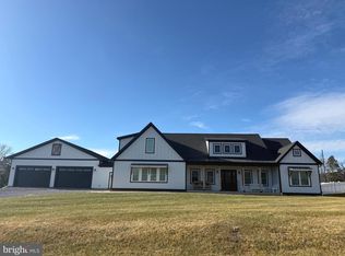 399 Beall Ave, Luray, VA 22835