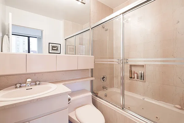 Rented by Compass | media 10