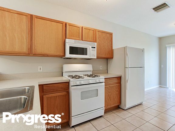 5th image of 7810 Bristol Park Dr