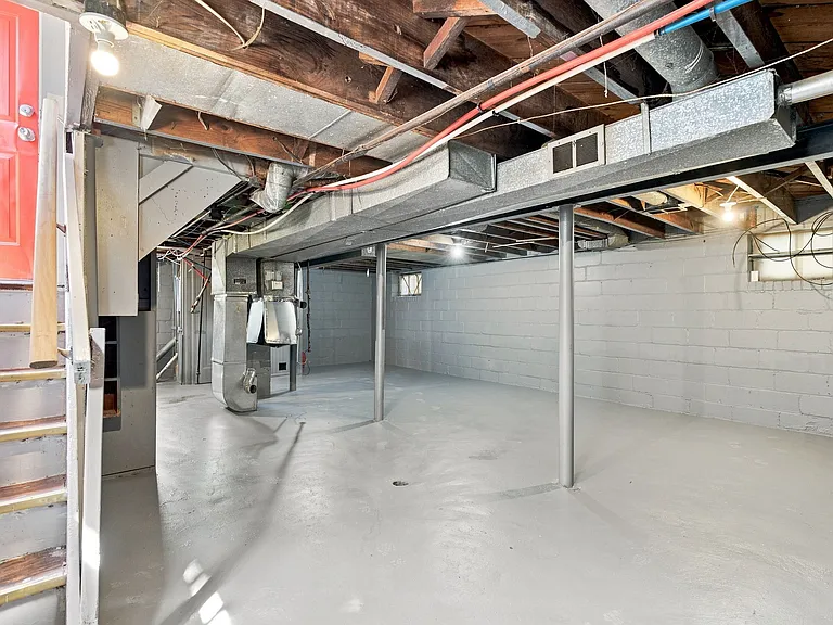 5573 Three Mile Dr — Photo 15