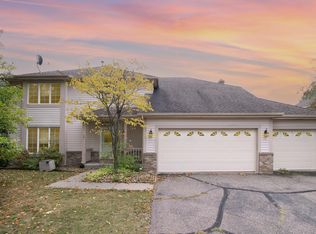 9713 85th St S, Cottage Grove, MN 55016