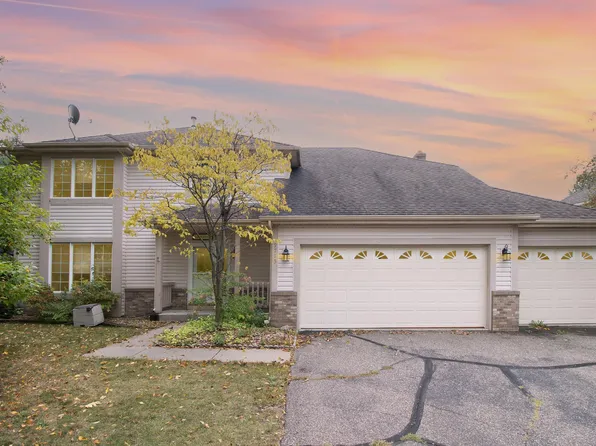 9713 85th St S, Cottage Grove, MN 55016