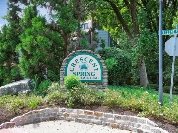 348 Crescent Spring Dr, Louisville, KY 40206