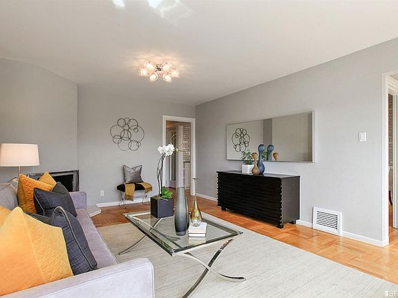4th image of 656 Teresita Blvd