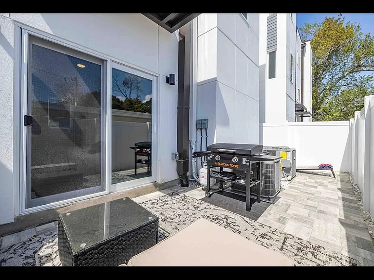 4311 W Fig St #2 — Photo 17