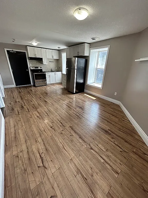 Building Photo - 470 King St W #1
