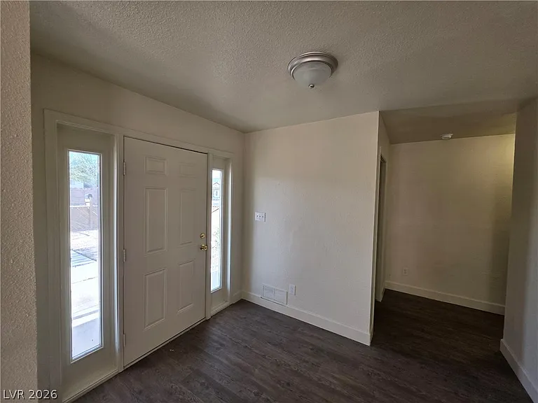1590 Mustang Dr — Photo 63