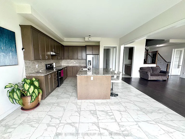 1003 Green St — Photo 5