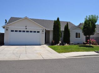 7528 Patty Anne Ln, White City, OR 97503
