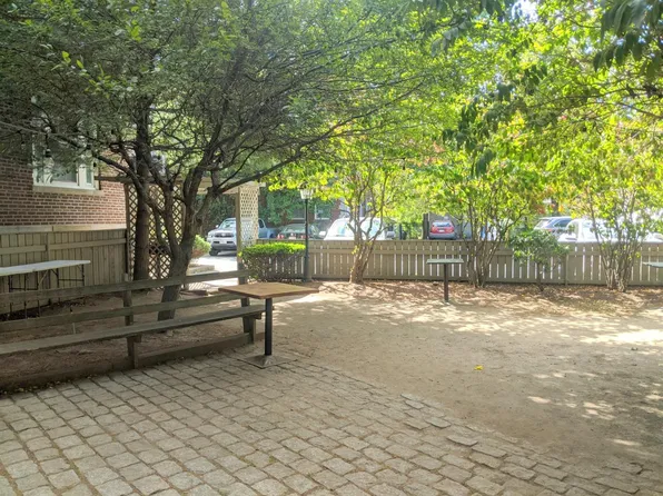 8 Craigie Cir, Cambridge, MA