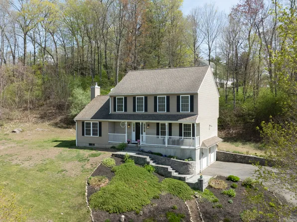 110 Glenwood Avenue, Middlebury, CT 06762