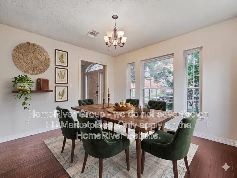 9343 Starfire Ln — Photo 1