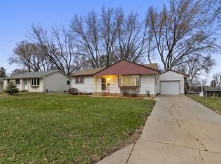 2142 Rice Creek Rd, New Brighton, MN 55112