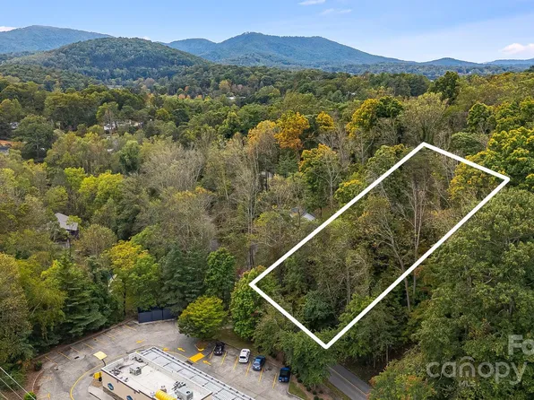 455 Governors View Rd, Asheville, NC 28805
