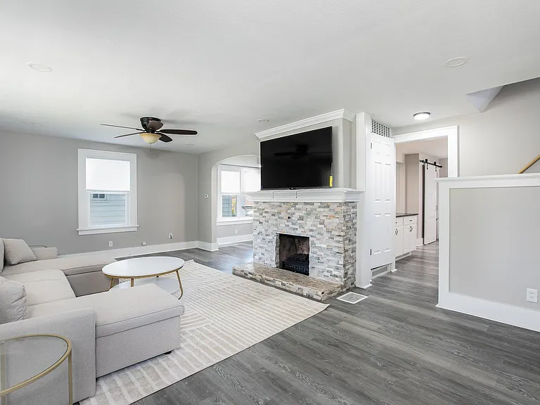 1250 Portage Ave #1 — Photo 27