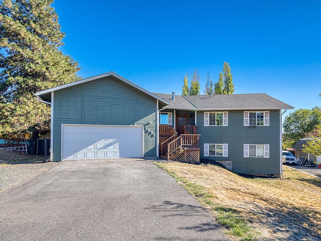 1834 Birch St, Klamath Falls, OR 97601 | Zillow