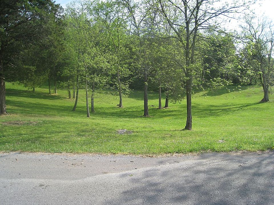 1st image of 106 Cow Slip Dr