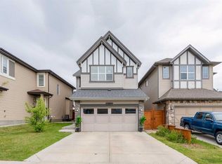 72 Walden Hts SE, Calgary, AB T2X 2J3