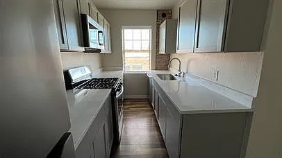 1201 NW 2nd St #6 — Photo 8
