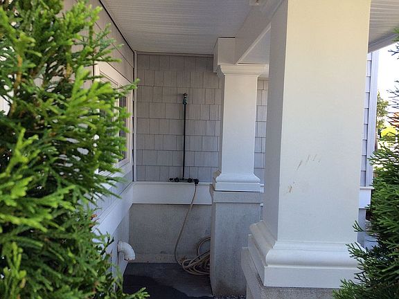 2nd image of 47 W 14th St