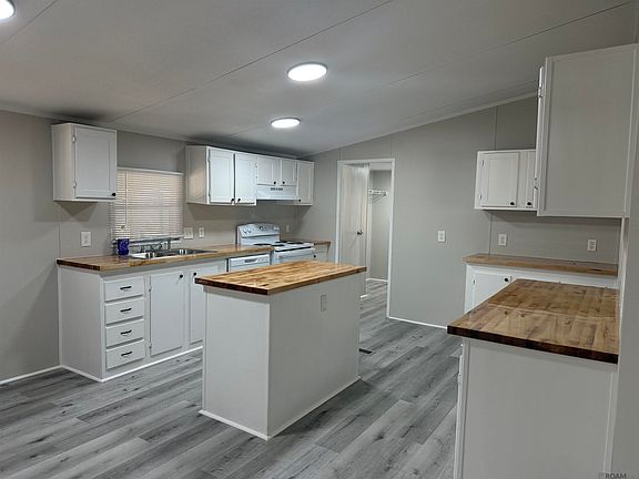 4th image of 24562 Kenneth Dr