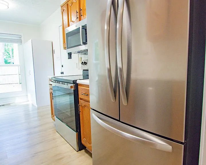 513 Andrea Ct — Photo 8