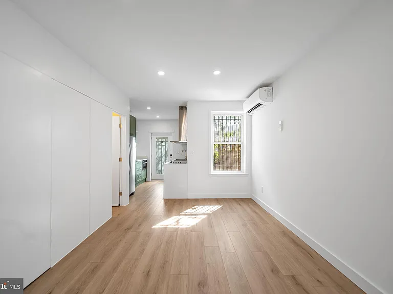 1845 Corcoran St NE — Photo 6