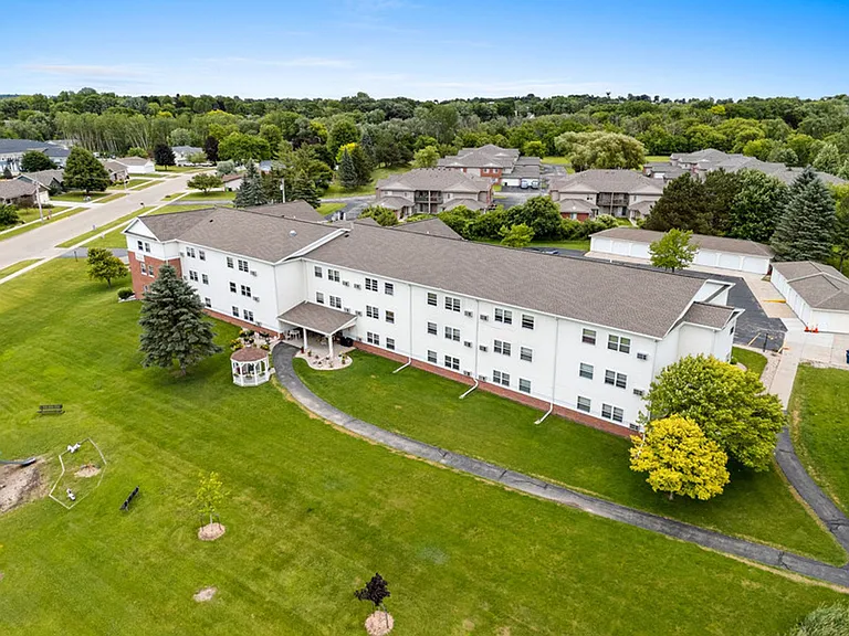 Mayville Heights Apartments is a convenient 55+ senior living community with HEAT AND WATER INCLU... — Photo 26