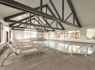 Oswego Pointe, Lake Oswego, OR 97034