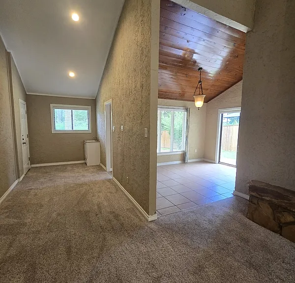 1822 Northwood Ct — Photo 7