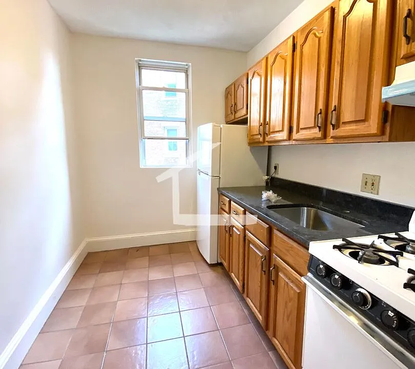 11 Scottfield Rd #4